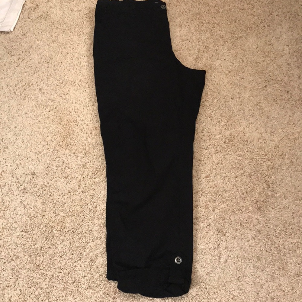 Black Chico’s summer weight pants